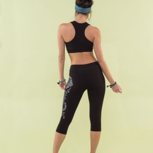 Decorated Elephant Organic Cropped Leggings - Picture 3 of 3